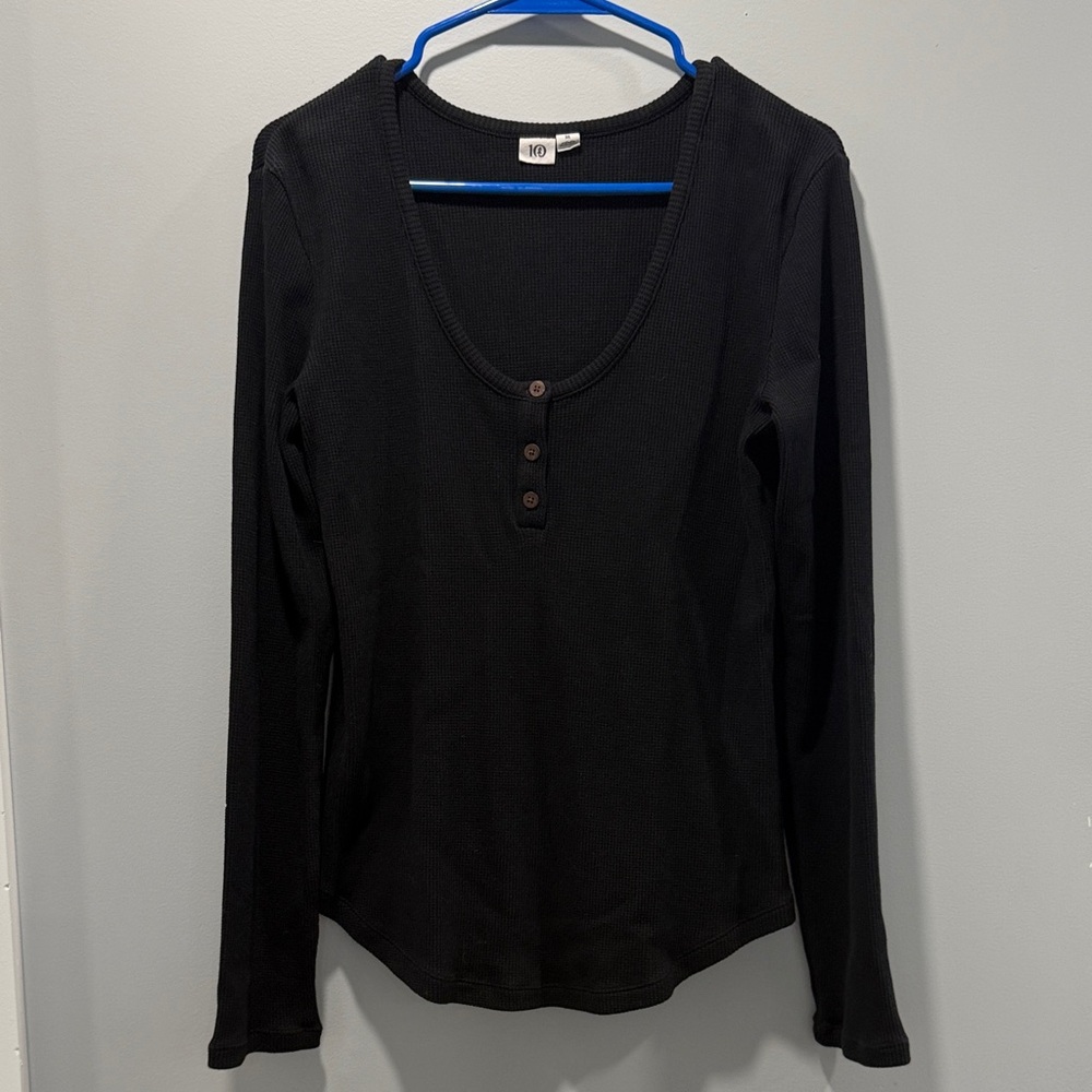 tentree Black Long Sleeve Henley Top